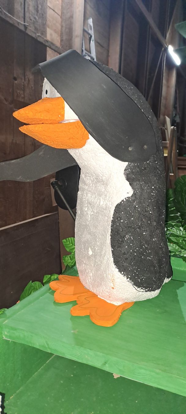 Statuette: Pinguin Madagascar "Privat" aus Sagex – Usato da Gerlafingen venduto da Remo96 2