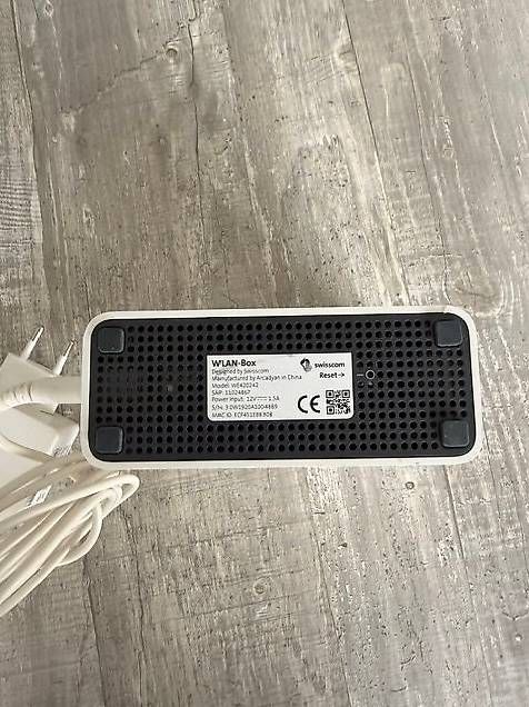 WiFi: Swisscom WLAN-Box WE420242 – Usato da Grüningen venduto da sah_l668 2