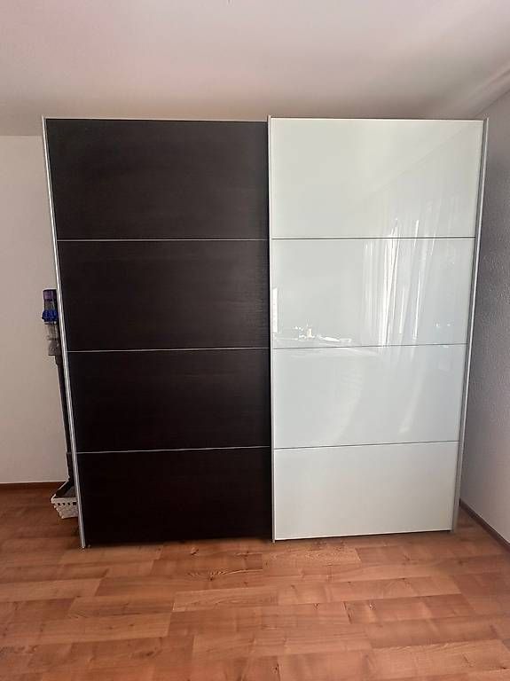 Armadi: Kleiderschrank 200x60x210cm – Usato da Schachen LU venduto da Mister-jo