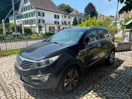 KIA Sportage 2.0 CRDi VGT 4WD, frisch  MFK, 8-fach bereift