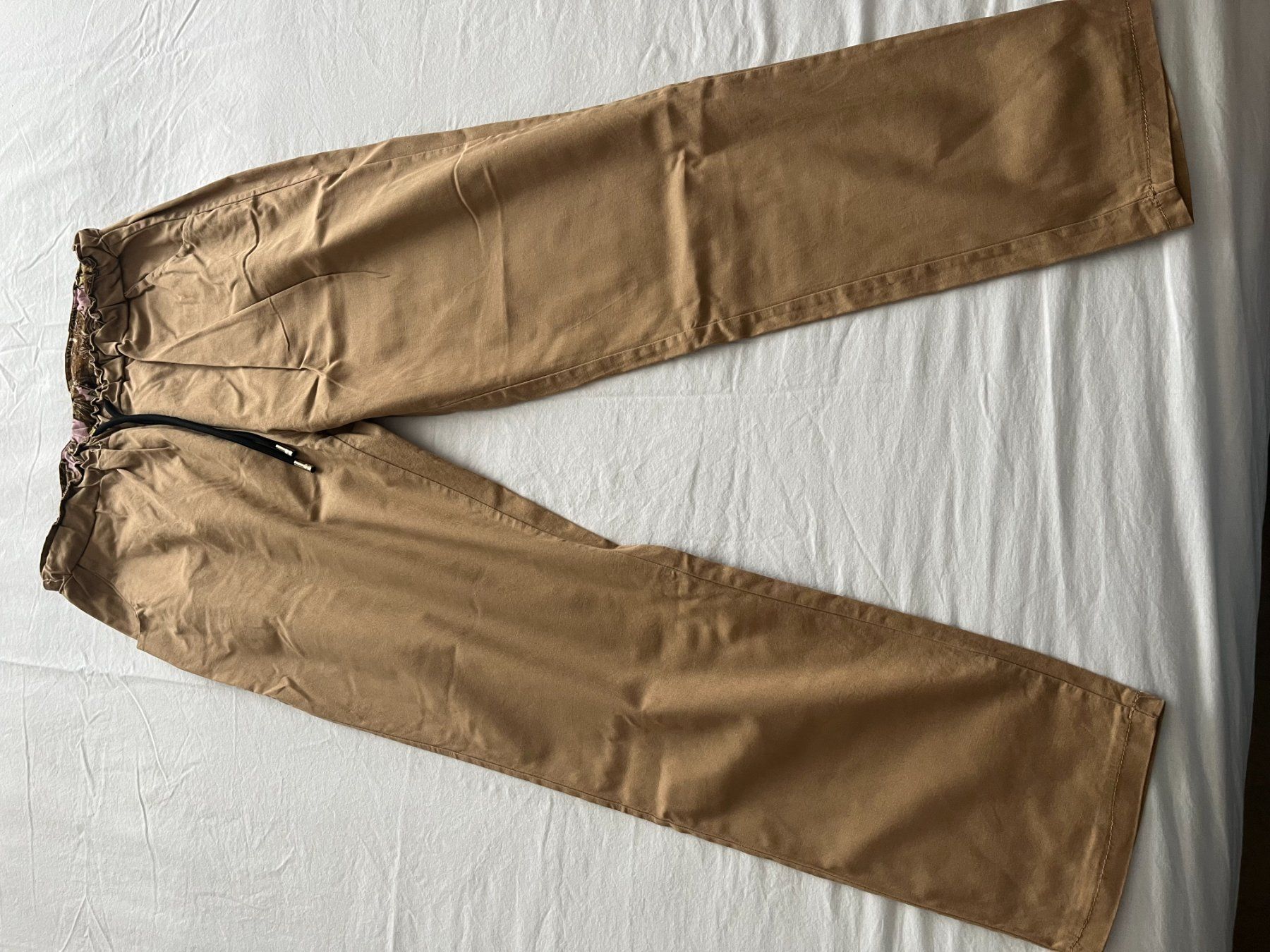 Pantaloni: Damen Hosen Farbe beige Grösse M – Usato da Jona venduto da Flexer02 1