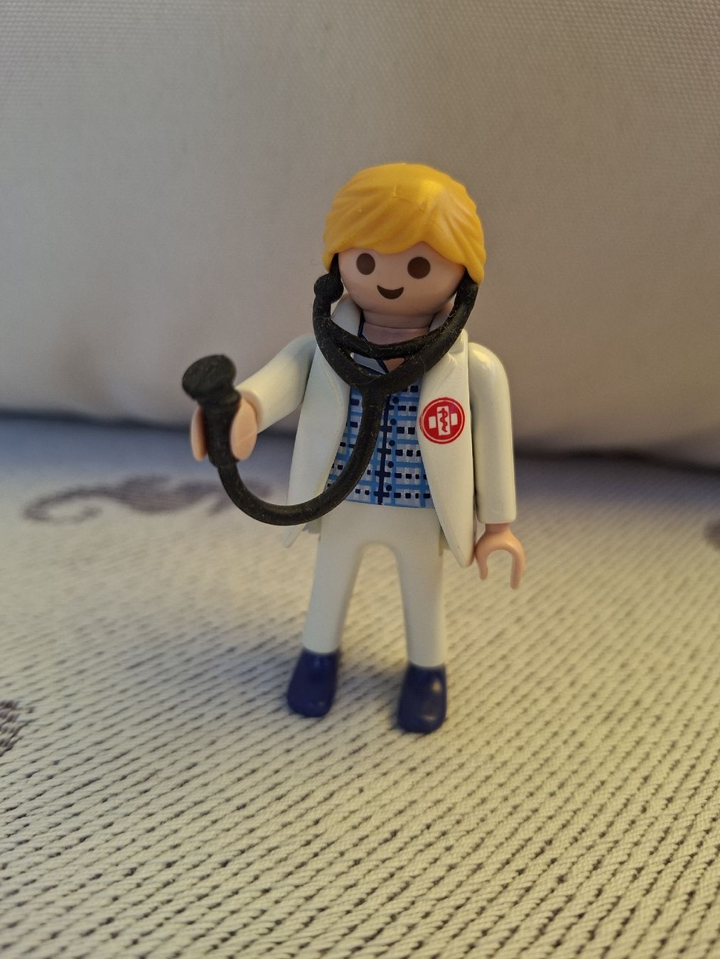 Playmobil Jouets: PLAYMOBIL Figur Ärztin – D'occasion à Balterswil par Steineparadies 1