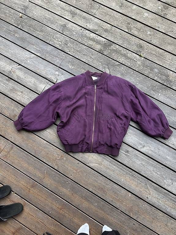 Jacken: BOMBERJACKE  – Gebraucht aus Wiggiswil von may_f55w 1