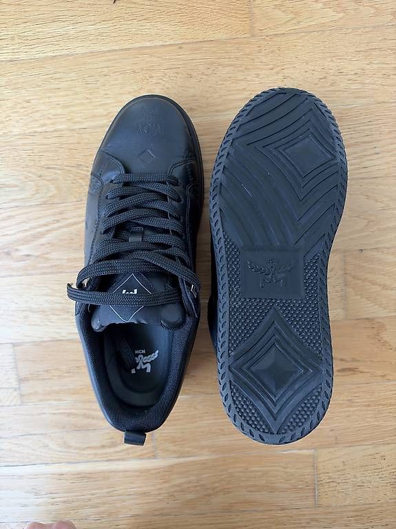 Herrenschuhe: MCM Herren Sneaker schwarz Gr. 42 – Neu und originalverpackt aus Hunzenschwil von mel_xwy2 1