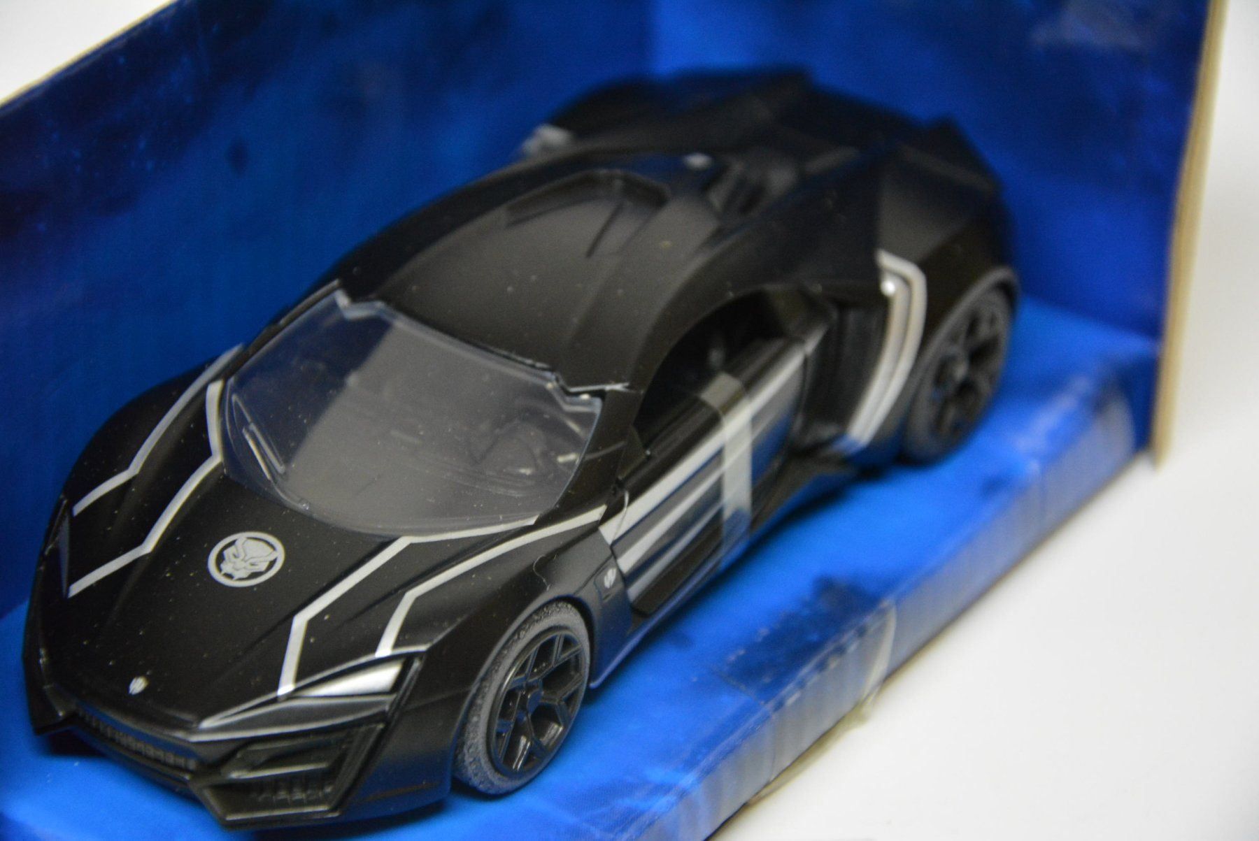 Modellini d'auto: Lykan Hypersport , Marvel Avengers  1:32 – Nuovo e nell'imballaggio originale da Goldach venduto da Feivel9 3