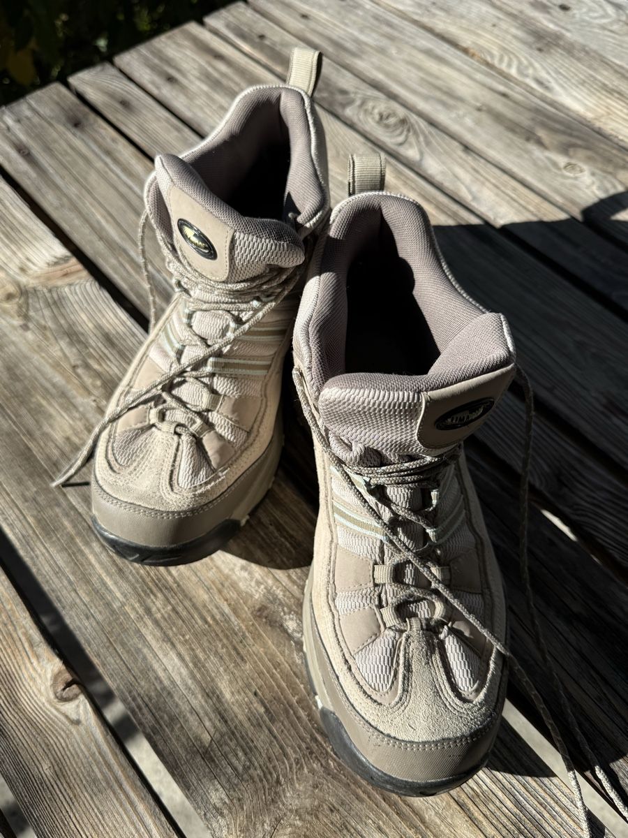 Adidas Scarpe da donna: Adidas Schuhe, NEU, Gr. 40 – Nuovo (secondo la descrizione) da Uster venduto da Flummi 2