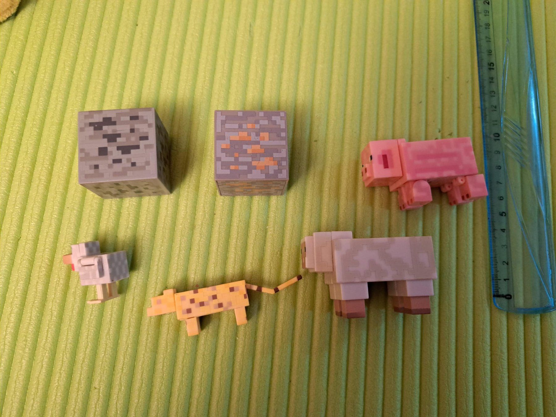 Giocattoli: Lot de figurine Minecraft – Usato da Cointrin venduto da ant_ll7g