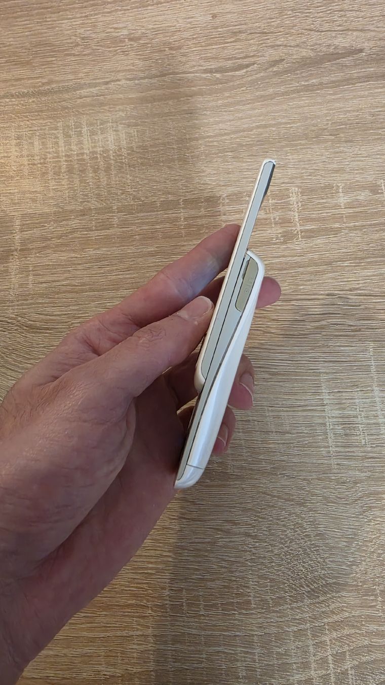 Samsung Handys / Smartphones: Samsung GT-E2550 Monte Slider, bon état – Gebraucht aus Grandson von Adrixx1422 2