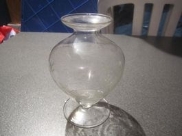 Vase Glas mit feinem Muster