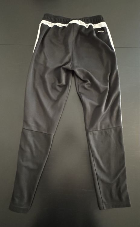 Adidas Pantaloni: Schwarze Trainerhose von Adidas Gr. 11-12Y – Usato da Zürich venduto da deb_3456 1