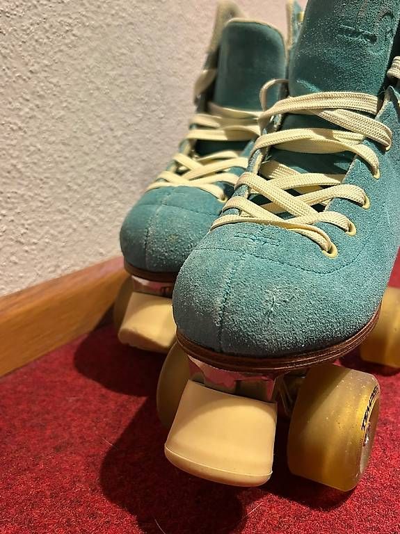 Inline-Skating & Rollschuhe: Rollschuhe neuwertig  – Gebraucht aus Binningen von Anitam 1
