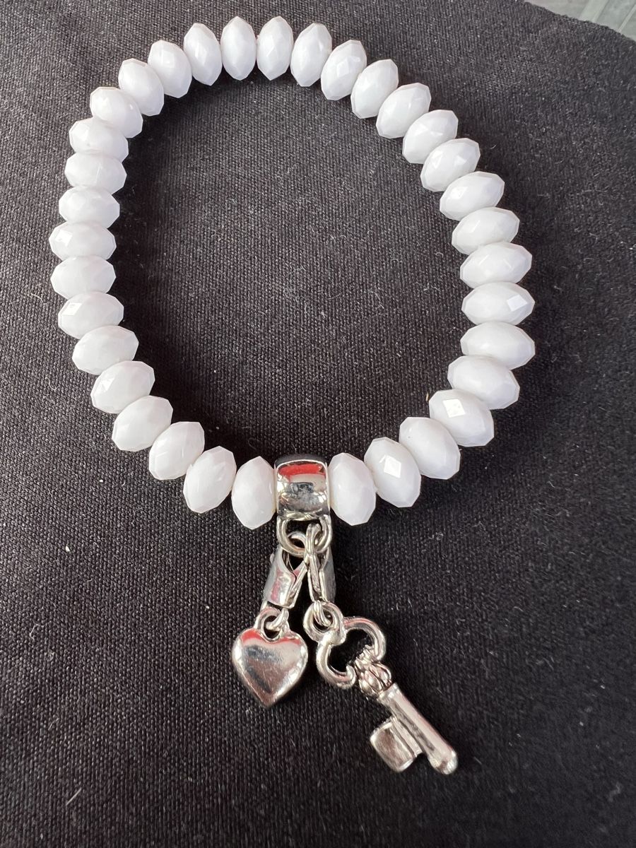 Bracciali & Braccialetti: Armband schwarz und weiss mit Charms – Nuovo (secondo la descrizione) da Zürich venduto da car_x52z 4