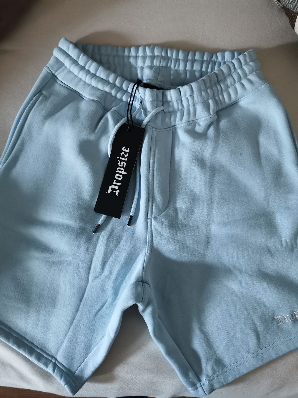 Pantaloni: 2 Stk. kurze Trainerhose Marke Dropsize L, Neue – Nuovo e nell'imballaggio originale da Effretikon venduto da Movie99 3