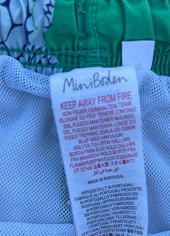 Mini Boden Costumi da bagno: Badehose Knaben MiniBoden Gr. 128 – Usato da Urdorf venduto da Resumasa 1