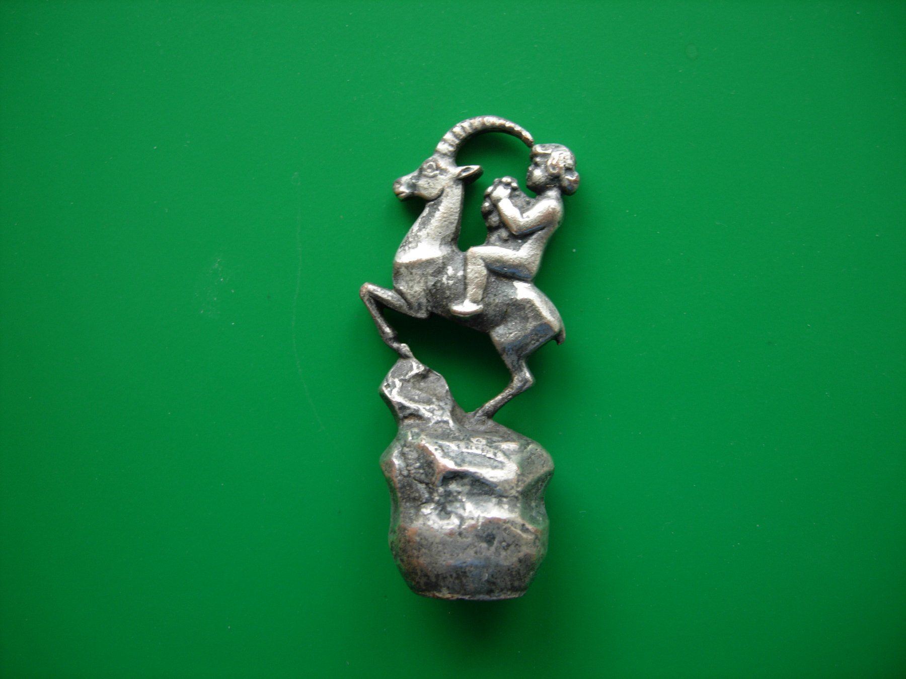 Figuren: Stöpsel-Wiener Sezession um 1910 – Gebraucht aus Luzern von Lucernauno