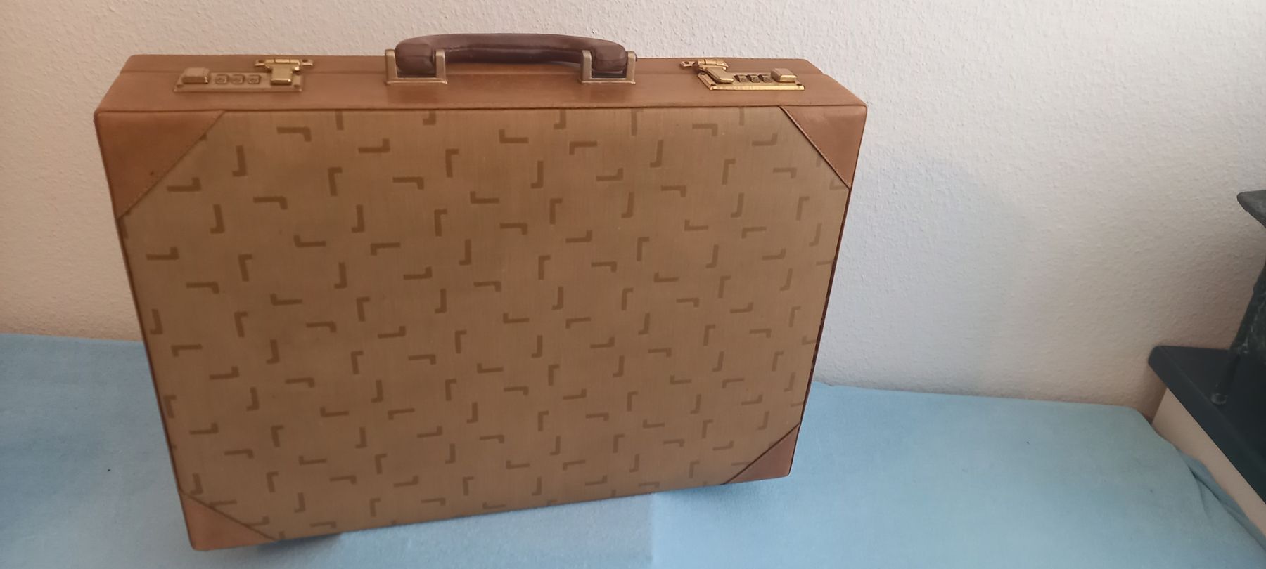 Koffer & Taschen: Vintage Aktenkoffer " LANCEL" – Gebraucht aus Zürich von arm_9ffr