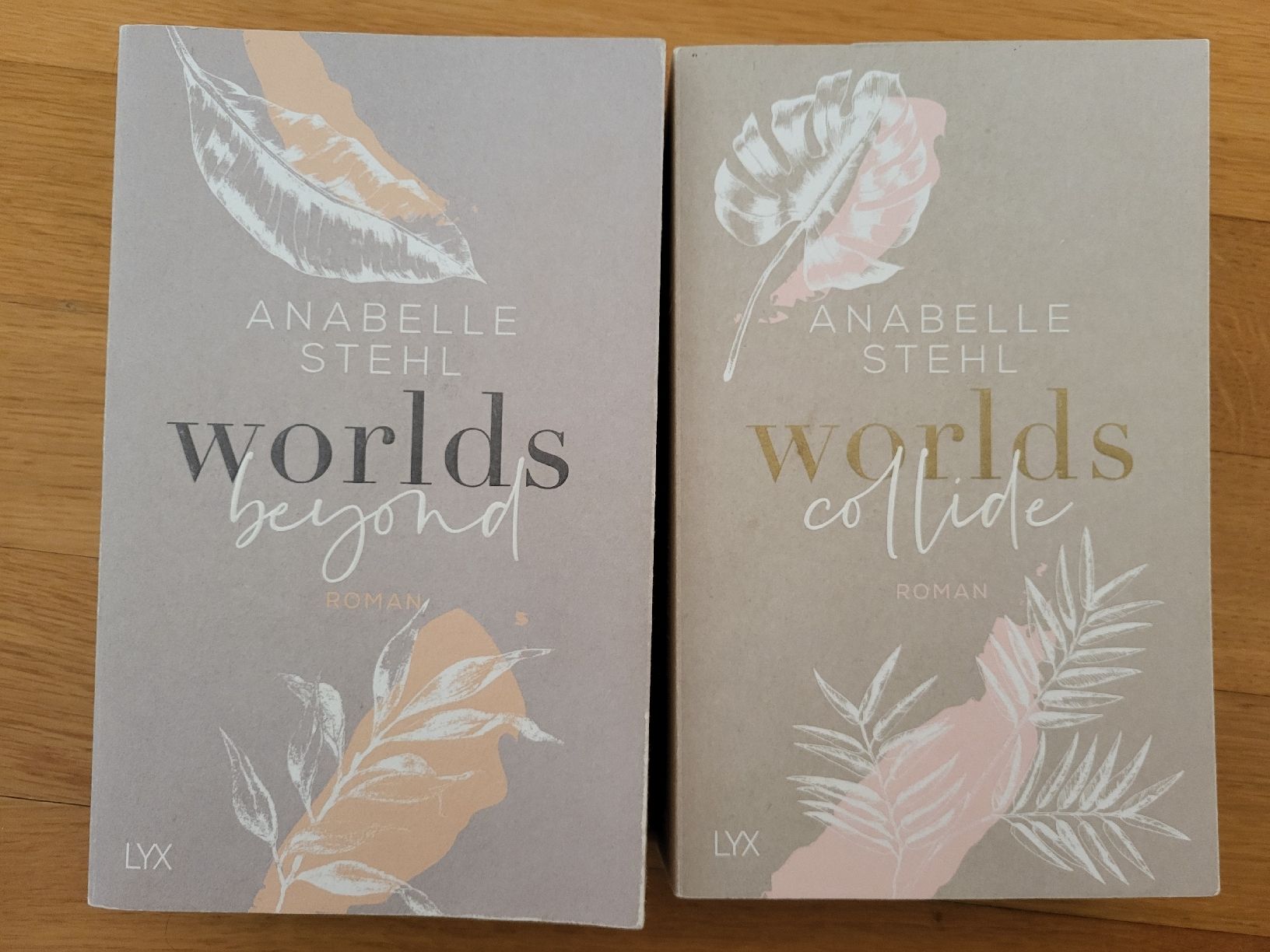 Libri: worlds beyond & worlds collide – Usato da Wermatswil venduto da Baghera0