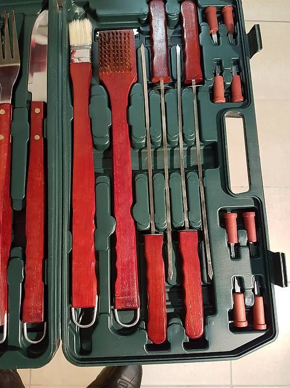 Bestecksets: Nuovo kit per grigliate 18 pz – Gebraucht aus Giubiasco von ton_vpl7 1