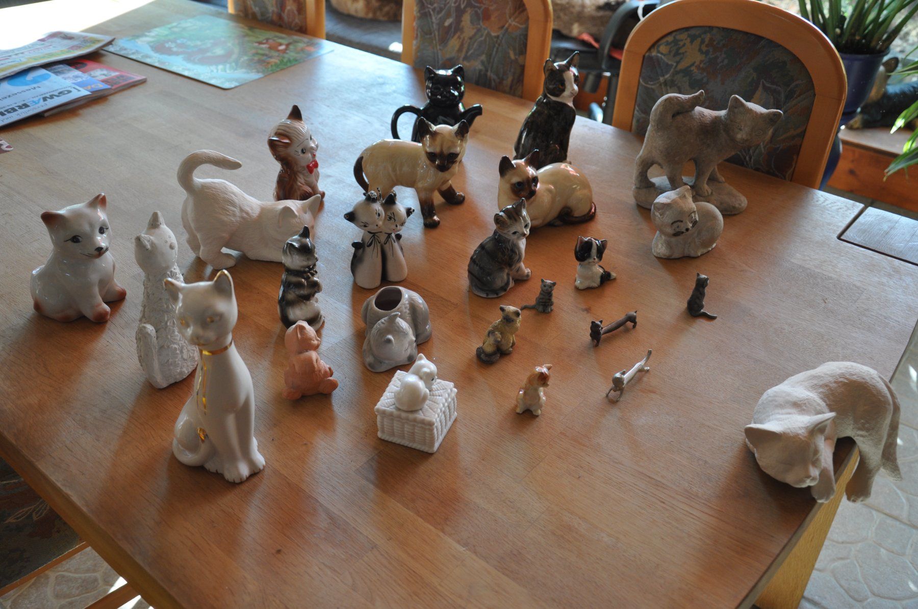 Toutes les décorations: Katzen- Sammlung – D'occasion à Rothrist par Sheriff94