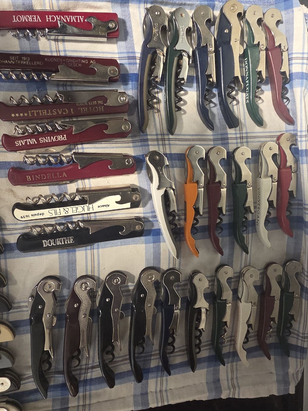 Flaschenöffner & -verschlüsse: Grosse Sammlung Kellnermesser diverse Marken gebraucht – Gebraucht aus Kriens von Clevero 6