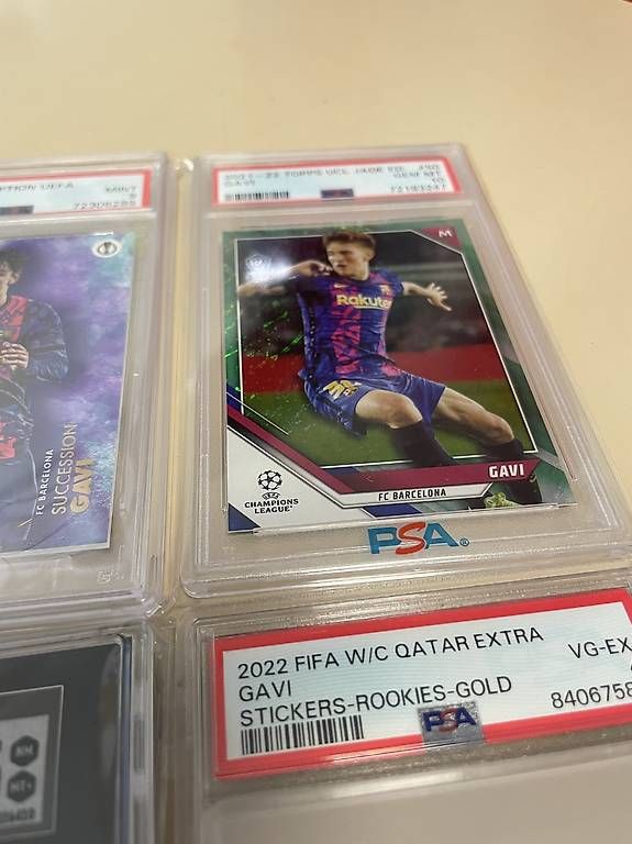 Panini Sammelbilder & Trading cards: Topps Panini Gavi Lot – Gebraucht aus Nürensdorf von Mulderi9 1