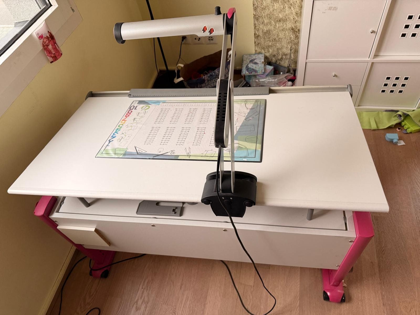 Scrivanie: Möll Kinderschreibtisch mit Möll Lampe – Usato da Altendorf venduto da michele.forte