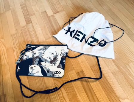 Rarität: Umhängetasche „Eisbär“ von KENZO. Mit Dustbag. NEU!