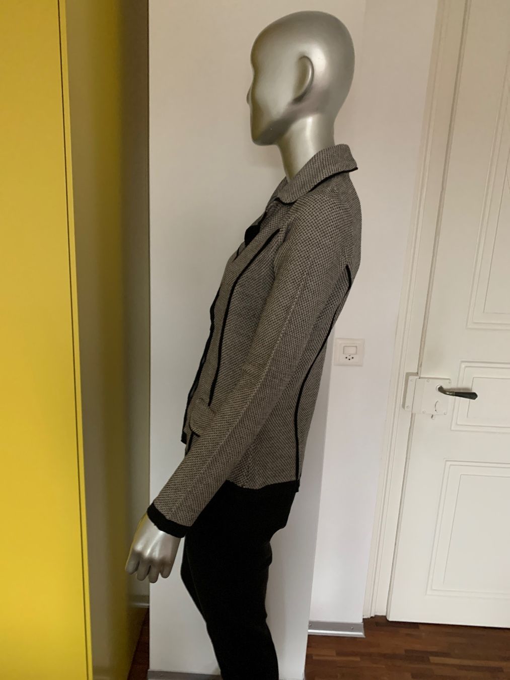 Eva & Claudi Vestes: EVA & CLAUDI: Elegante Strickjacke, Grösse S – D'occasion à Luzern par paulablue 7