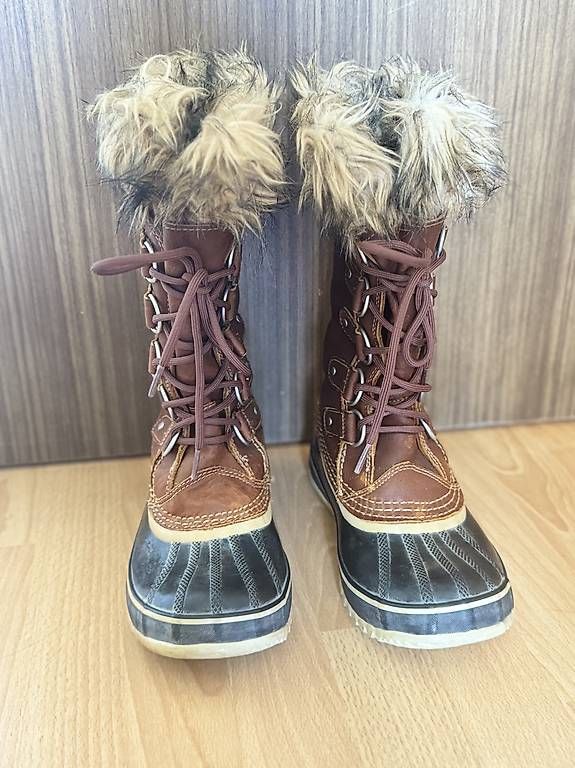 Sorel Scarpe da donna: Sorel Premium Winterstiefel – Nuovo (secondo la descrizione) da Ipsach venduto da tioman77