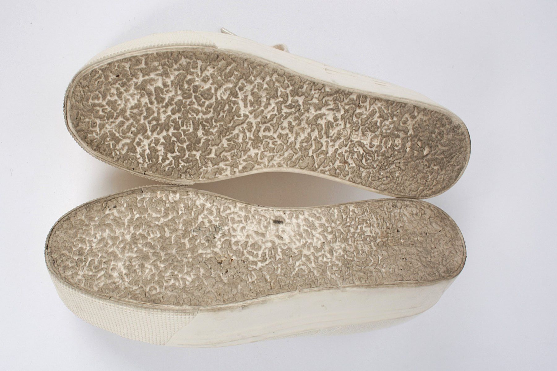 Superga Damenschuhe: SUPERGA Schuhe créme – Gebraucht aus Zollikofen von Restwert_Zollikofen 5