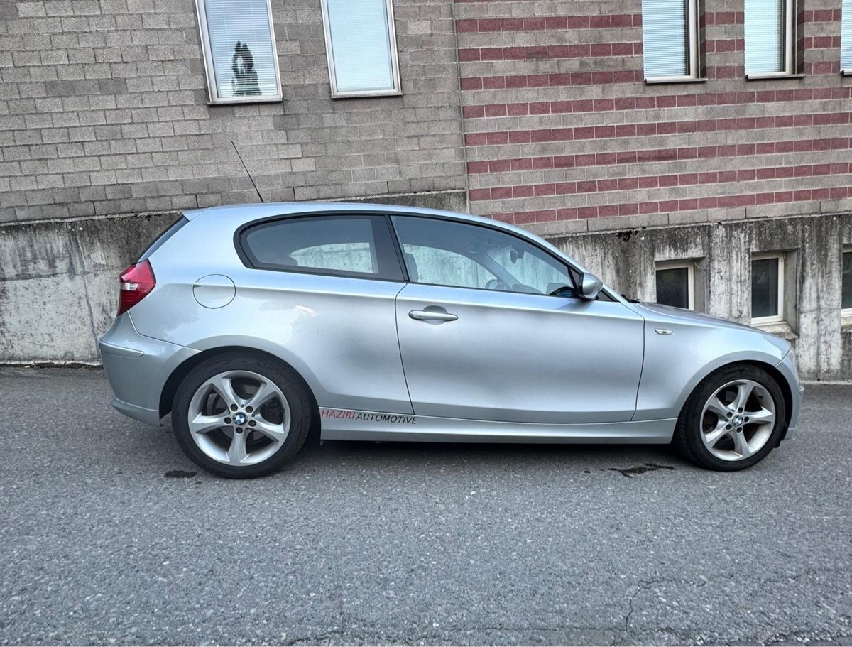 BMW Automobili: BMW 120i Automat  – Usato da Schaffhausen venduto da HR-Automotive 5