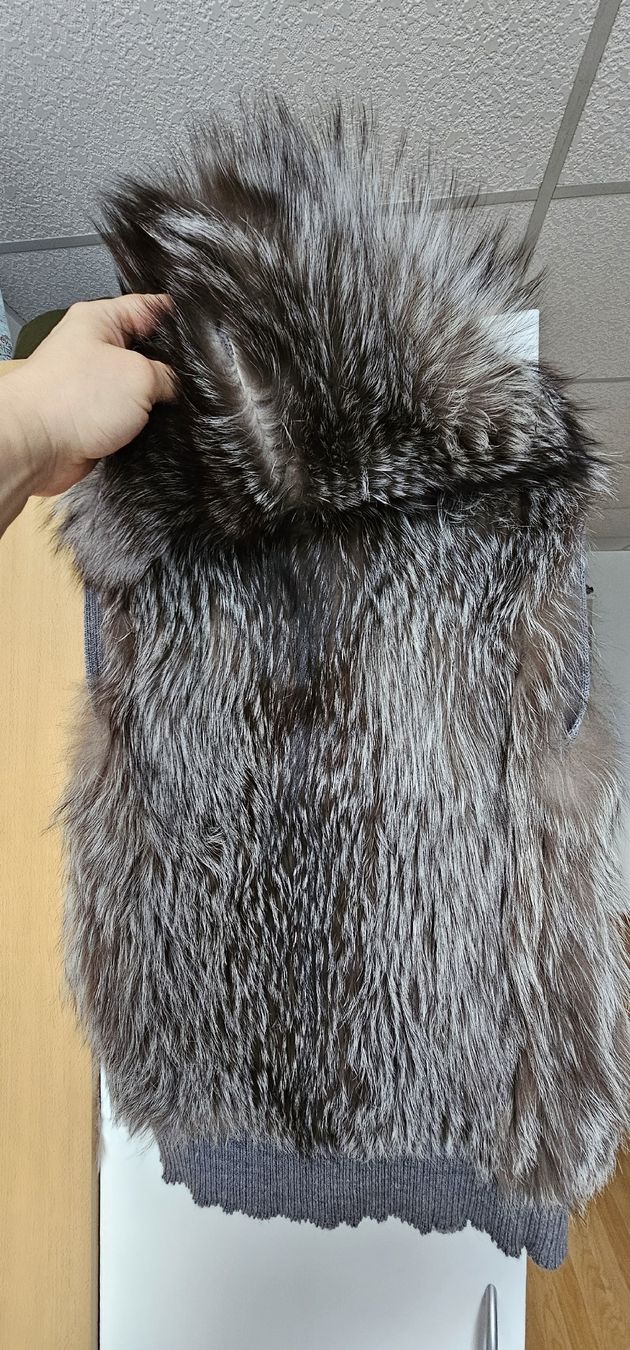 Gilets & Westen: Silberfuchsweste – Gebraucht aus Dulliken von Trw_gbp4 2