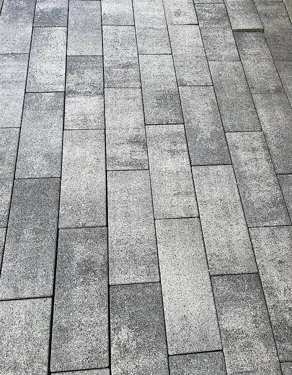 Rivestimenti per pavimenti: Gartenplatten 15x40x6 cm etwa 30m2 – Nuovo (secondo la descrizione) da Killwangen venduto da dij_n8lv