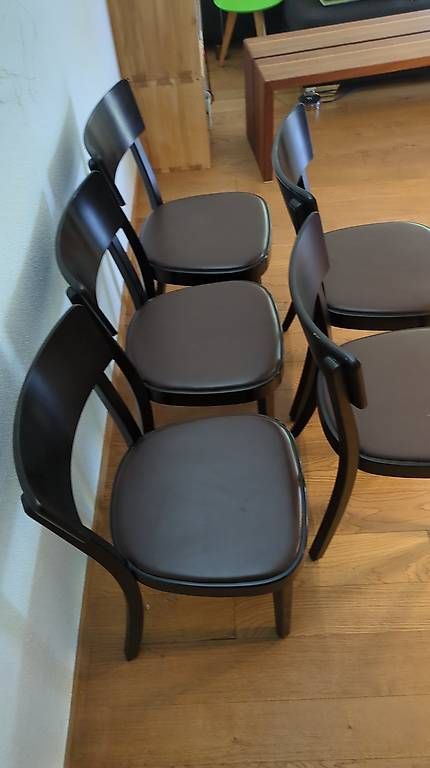 Horgen Glarus Sedie: 5x schwarze Horgenglarus Stühle – Usato da Zofingen venduto da som_p2yx 1