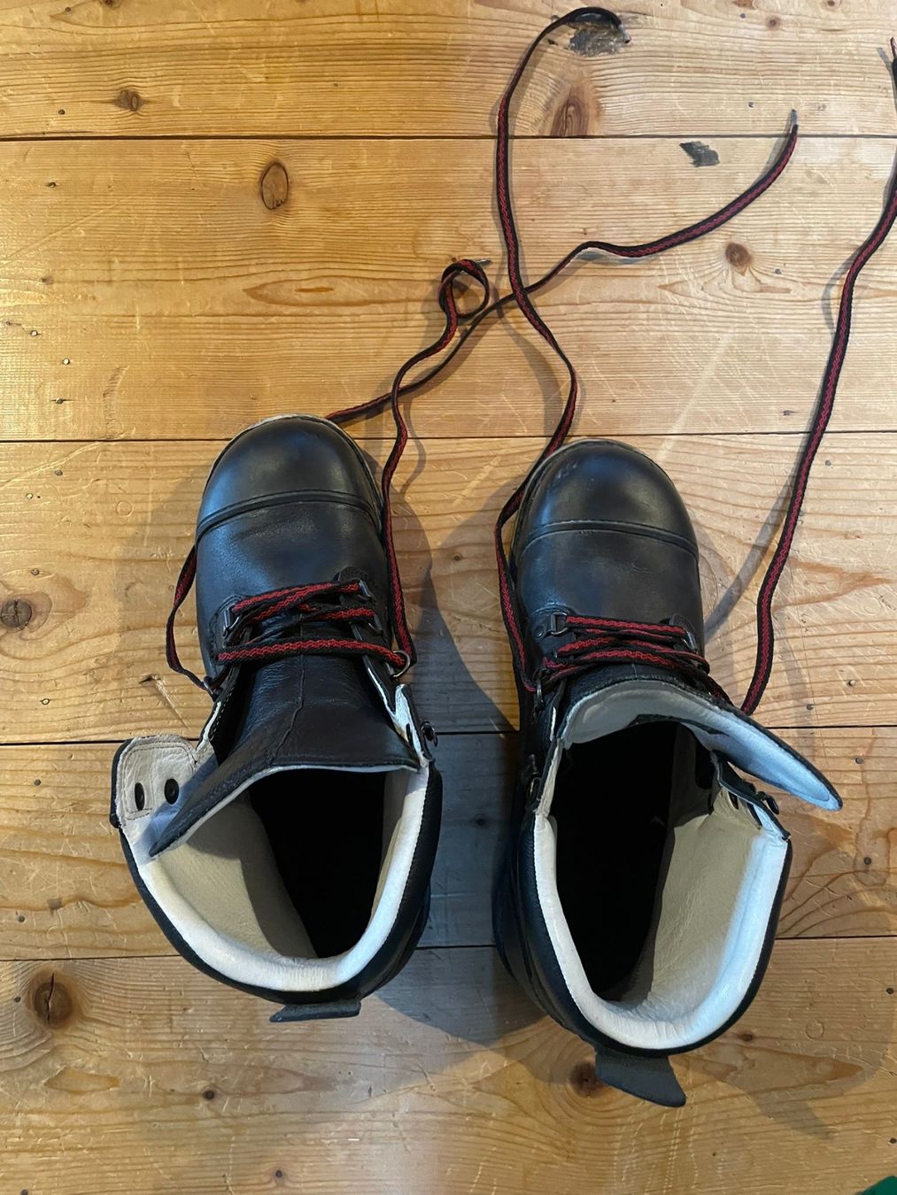 Stuco Herrenschuhe: Chaussures de sécurité STUCO taille 44 – Gebraucht aus Assens von fabien1042 1