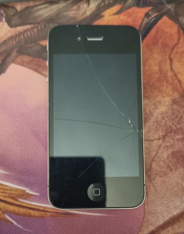 iPhone 4 - ?GB - schwarz - Model A1332 | Kaufen auf Ricardo