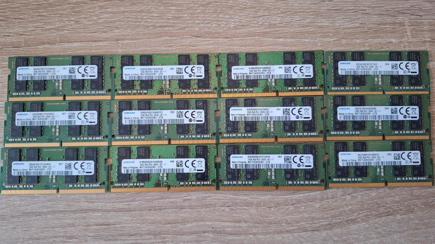 Samsung Memoria / RAM: 12 x Samsung 16GB DDR4 Notebook RAM – Usato da Lützelflüh-Goldb venduto da Noir7.pk