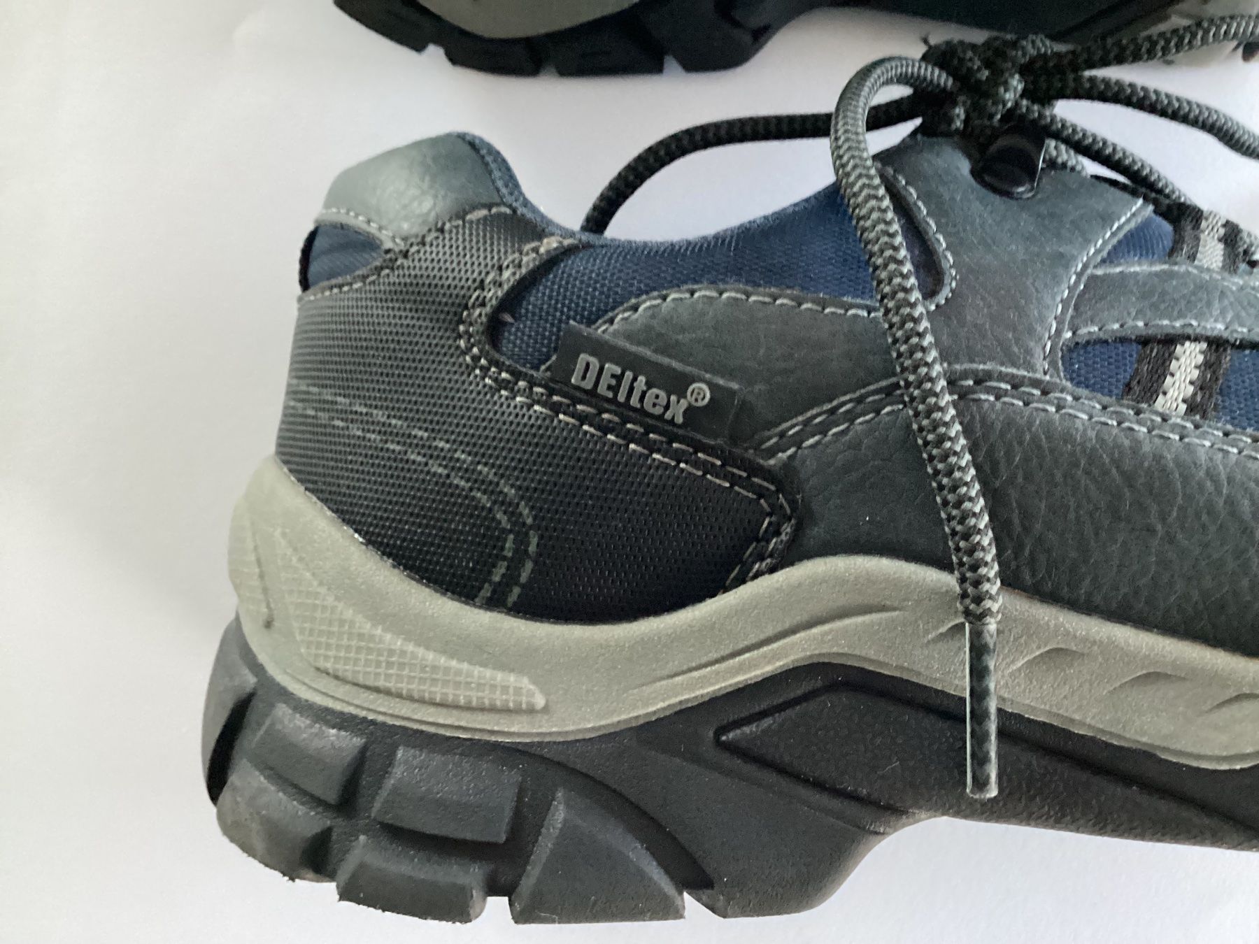 Landrover Chaussures hommes: Trekkingschuh Landrover grau Gr. 41 – D'occasion à Wagen par papai1 4