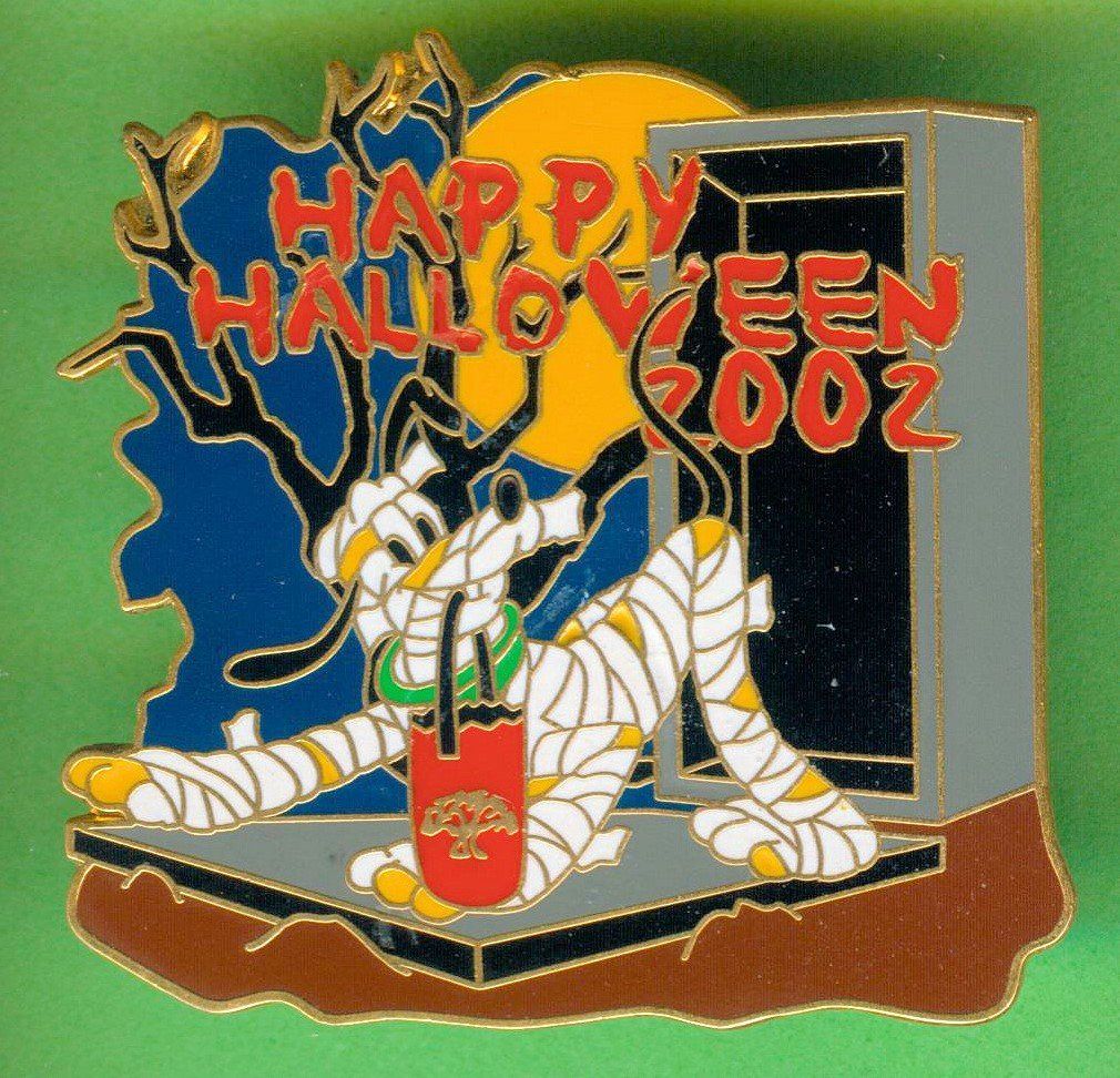 Disney Plaketten & Abzeichen: DISNEY  PLUTO  Happy Halloween 2002 – Gebraucht aus Winterthur von Sammleroase