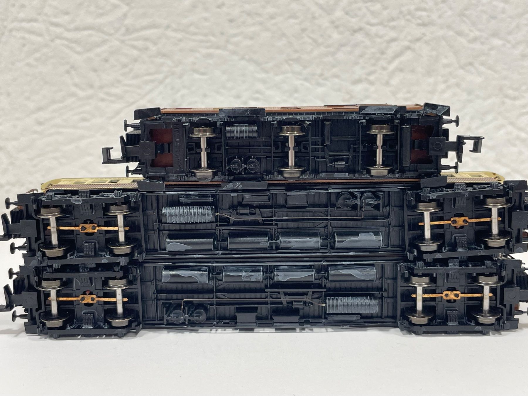 Hobbytrain Modellini di ferrovie: Hobbytrain H22102 3 teiliges Simplon-Express CIWL Set – Nuovo (secondo la descrizione) da Wilderswil venduto da Modellbahn-Shop-Moll 7