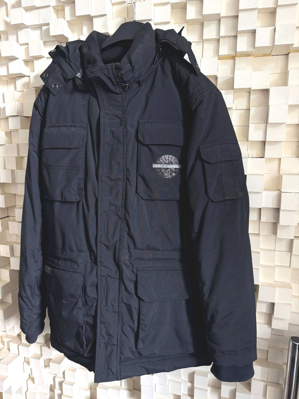 Cecil Jacken: coole grosse Cecil Men explore the NORTH Winterjacke gr L – Gebraucht aus Zürich von Malco0