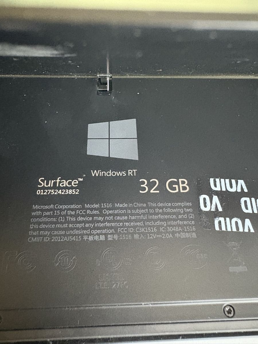 Microsoft Tablet PC: Microsoft Surface Tablet Windows 8RT – Usato da Moutier venduto da EtDu1417 2