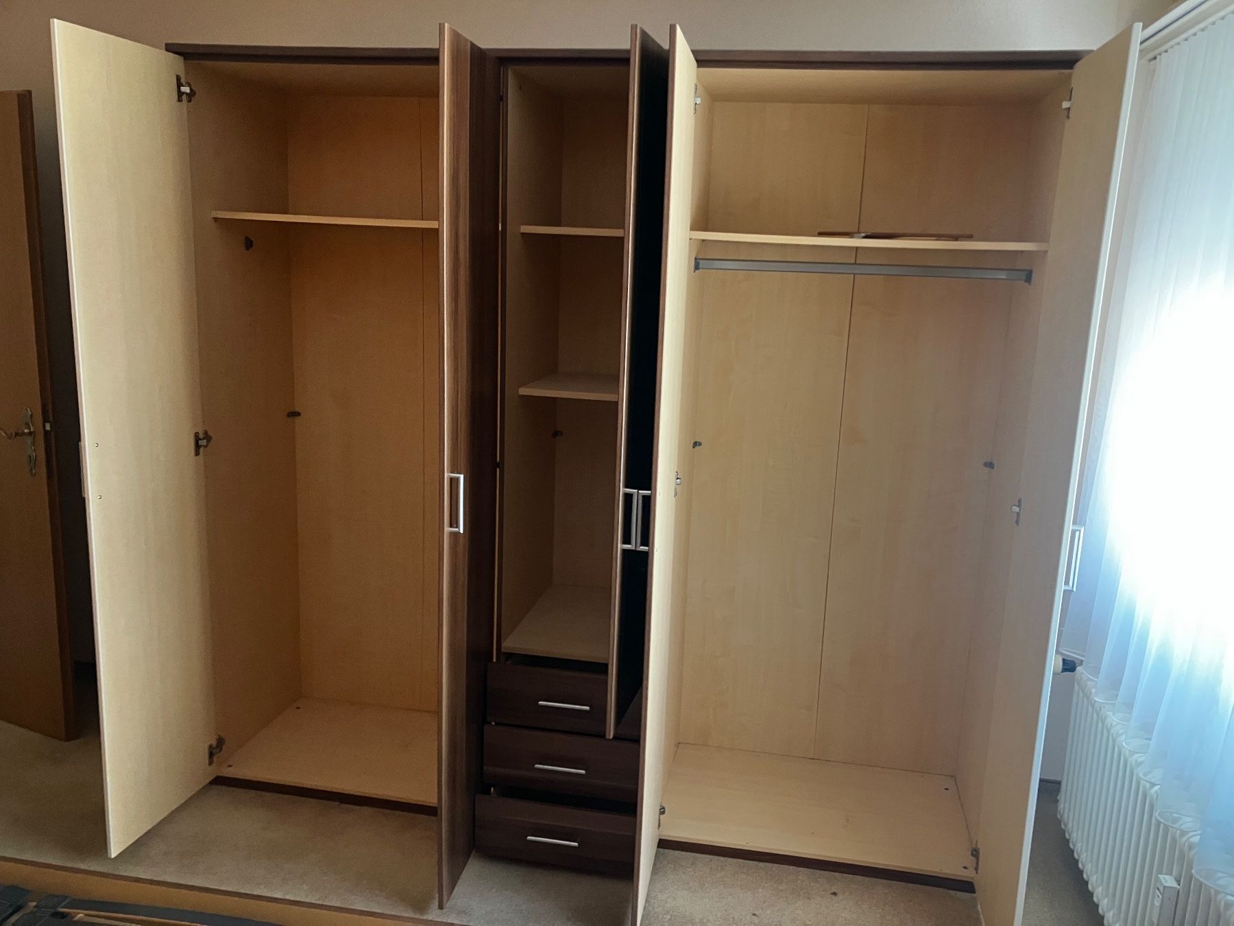 Lits: Schlafzimmer komplett – D'occasion à Wald ZH par cat_75j2 4