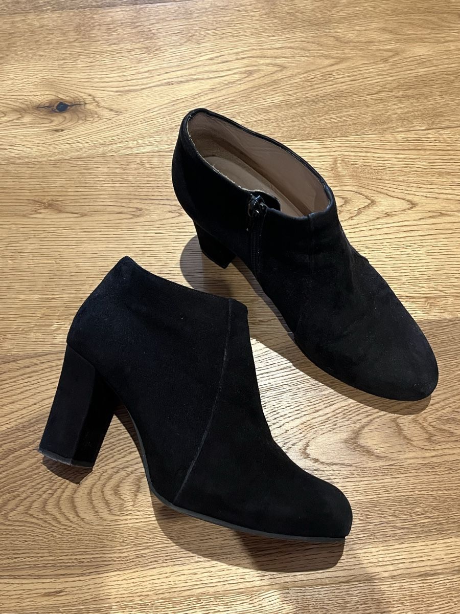 Unisa Damenschuhe: Bottines talons Unisa – Gebraucht aus Puplinge von Cechth