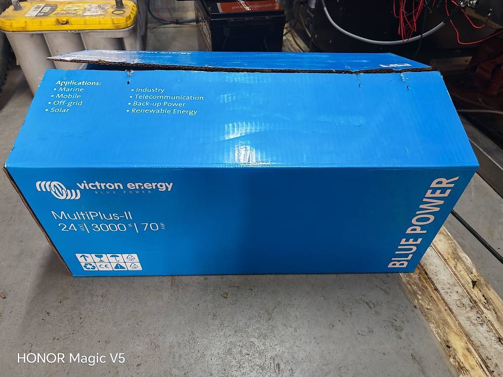 Wechselrichter: Victron Multiplus 24 3000/70 neu.  – Neu und originalverpackt aus Mamishaus von raphael4954 1