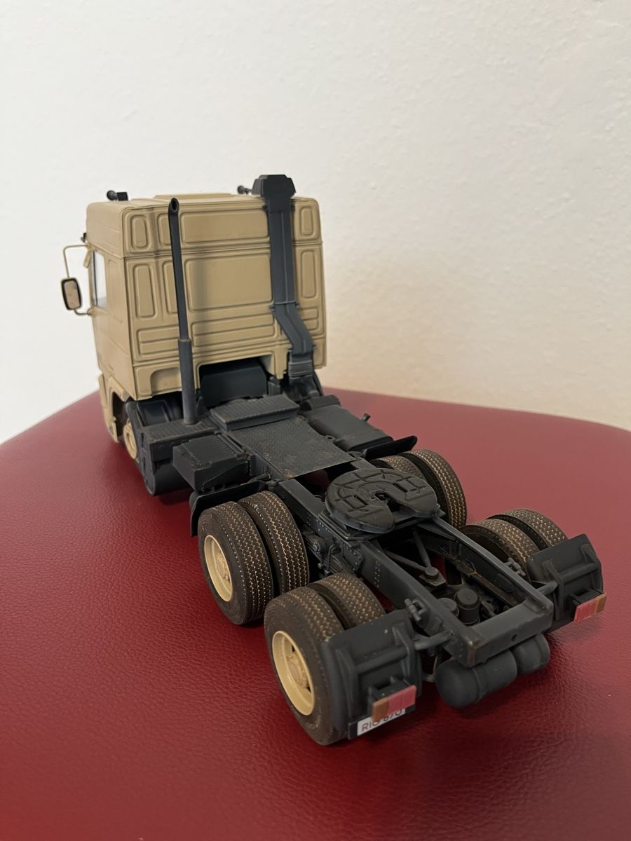 Italeri Kit di modellismo & Modellini statici: Italeri 1:24 Layland Daf  – Usato da Sissach venduto da babaduk 2