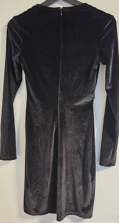 Kleider: Guess Kleid Satenkleid Gr S – Gebraucht aus Zürich von zor_grs5 3
