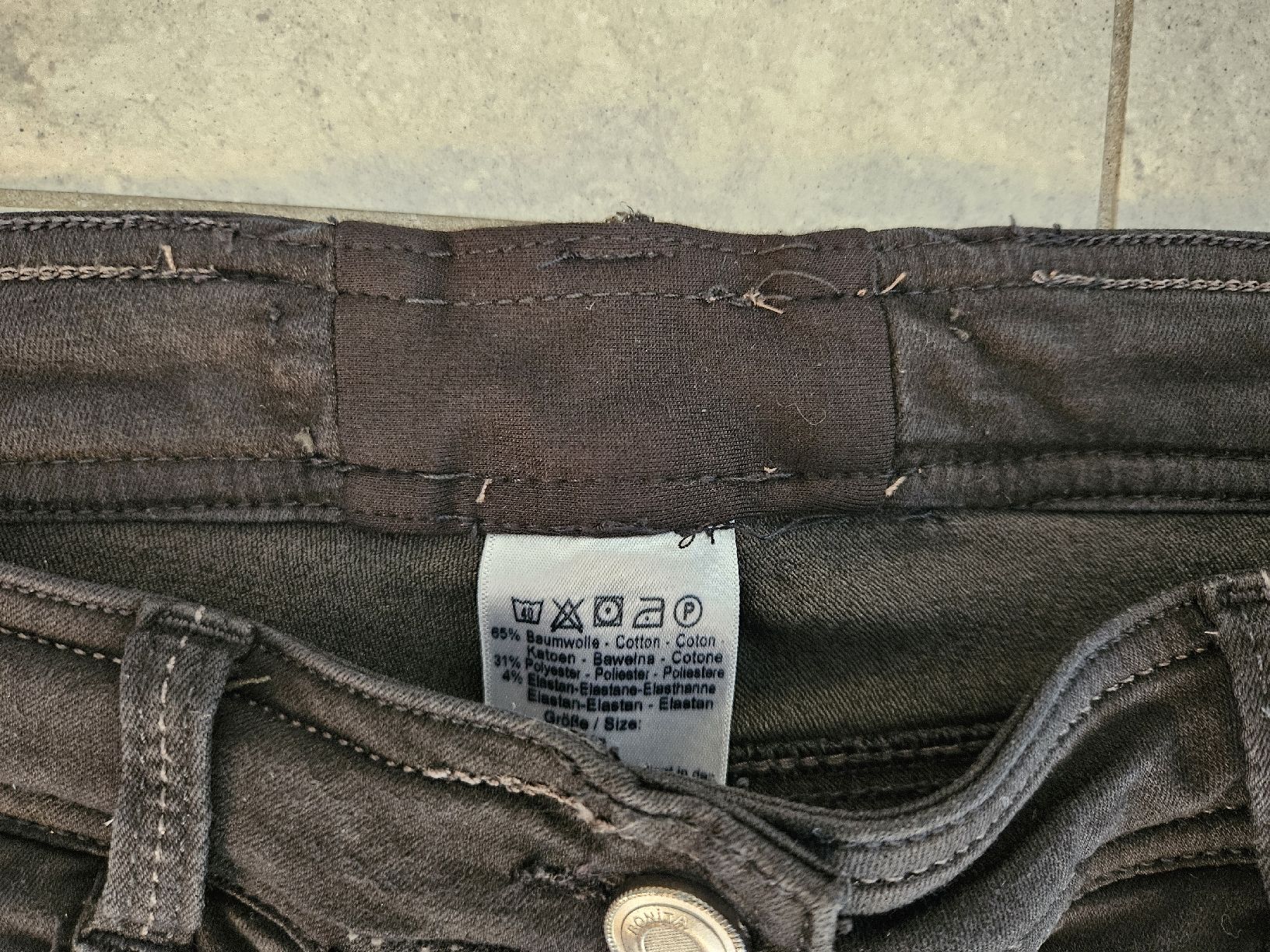 Bonita Jeans: Jeans, schwarz, Bonita – Gebraucht aus Wiesendangen von Sinhuk 2