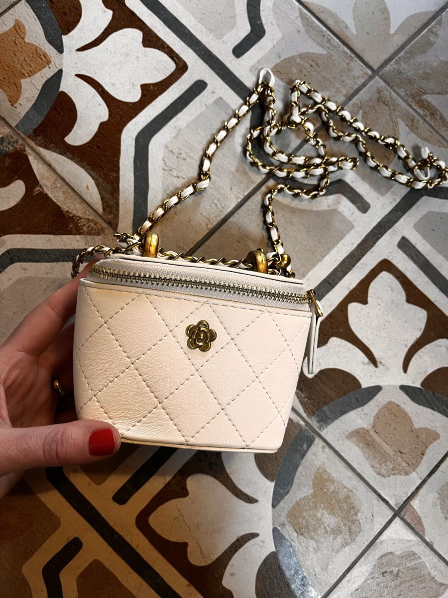 Borse: Tasche – Nuovo (secondo la descrizione) da Dotzigen venduto da White_Warrior 2