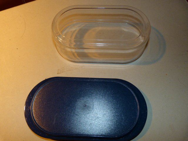 Altre Stoviglie: Butterdose Tupperware, dunkelblau – Usato da Nunningen venduto da Ave51 2